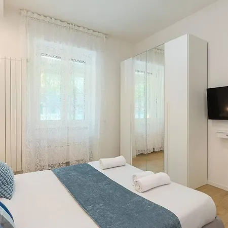 La Isla * Μιλάνο